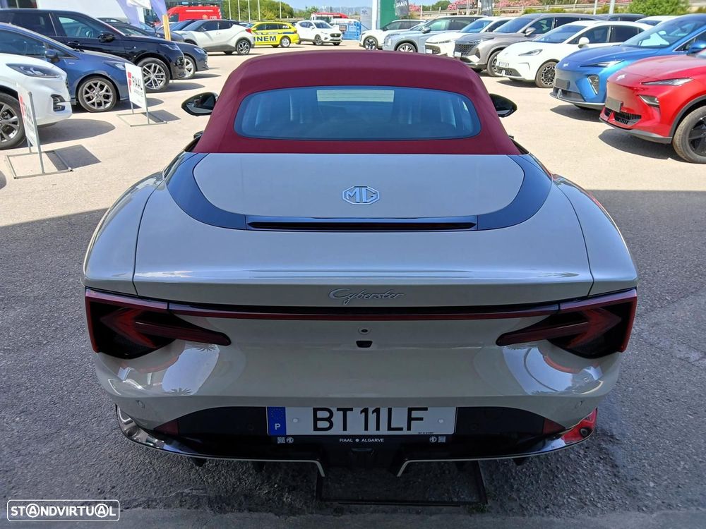 MG Cyberster 77 kWh GT - 3