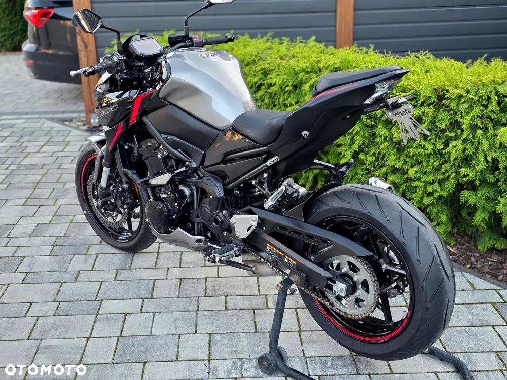 Kawasaki Z 900 - 22
