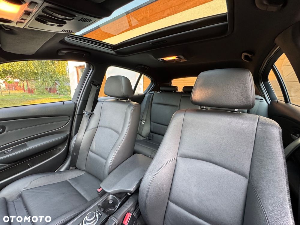 BMW Seria 1 123d - 15