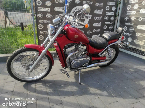Suzuki VS