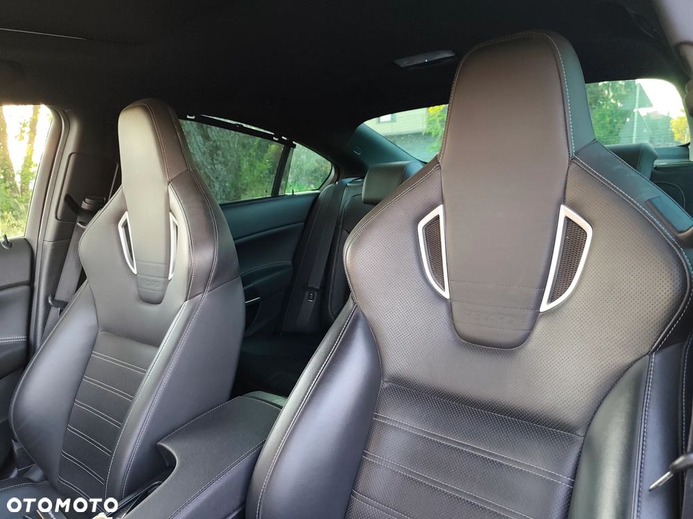 Opel Insignia 2.8 T V6 OPC - 12