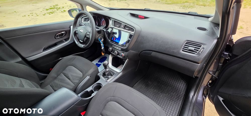 Kia Ceed 1.4 L Business Line - 34