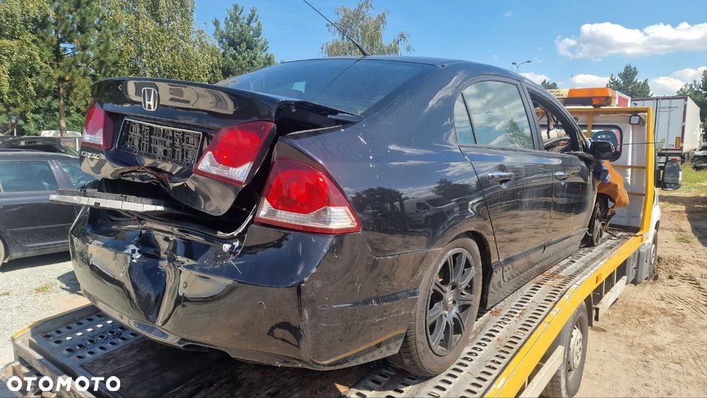 honda civic sedan – cały samochód na części - 5