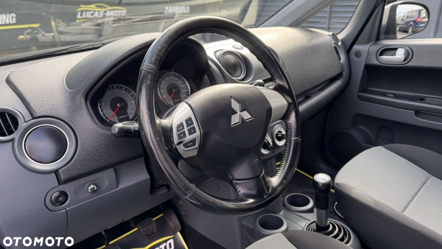 Mitsubishi Colt - 36