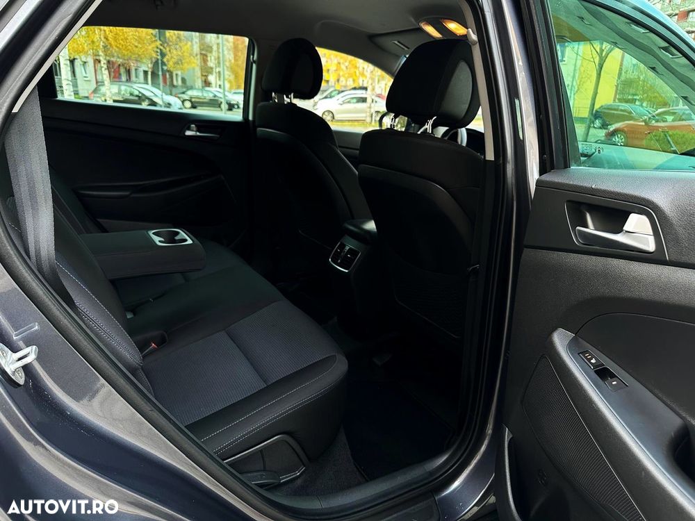 Hyundai Tucson blue 1.7 CRDi 2WD DCT Style - 32