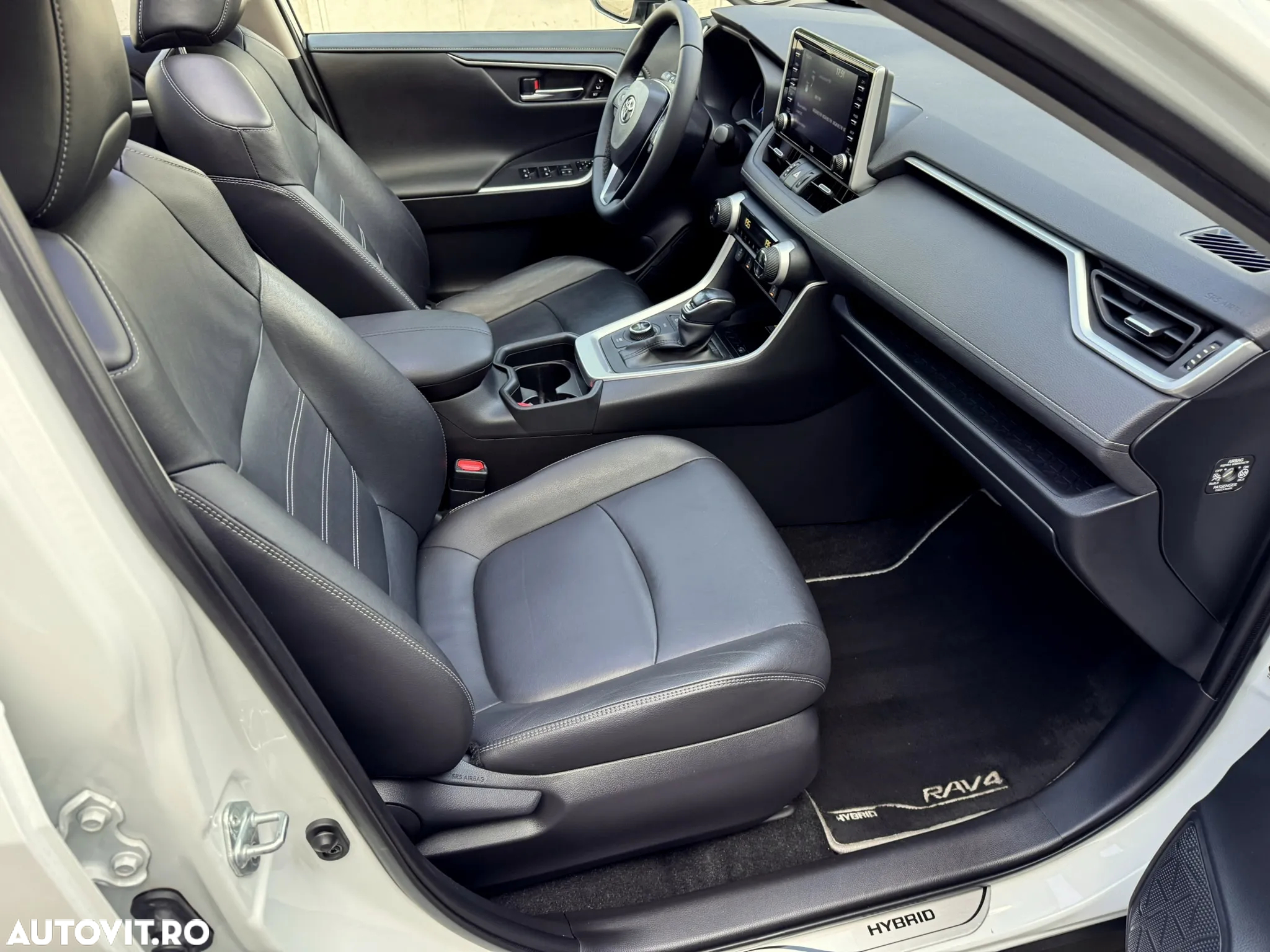 Toyota RAV4 2.5 Hybrid VVT-iE 4x4 Luxury - 25