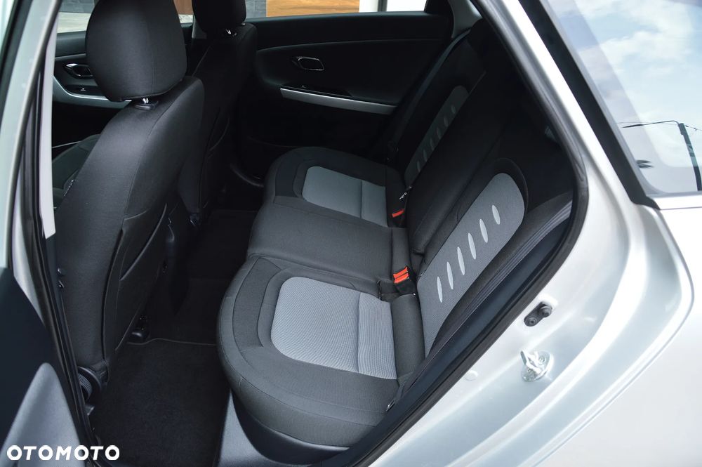 Kia Ceed 1.6 CRDi Business Line - 14