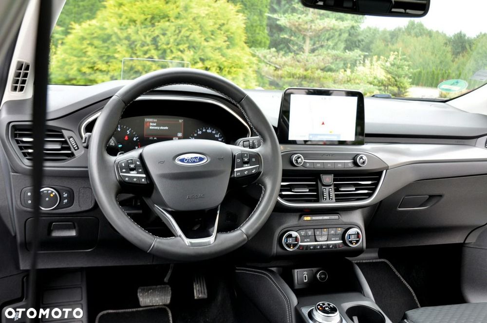 Ford Focus - 30