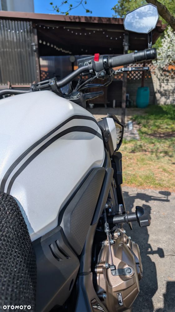 Honda CB - 10