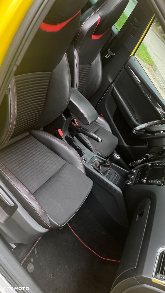 Skoda Octavia 2.0 TDI RS - 15