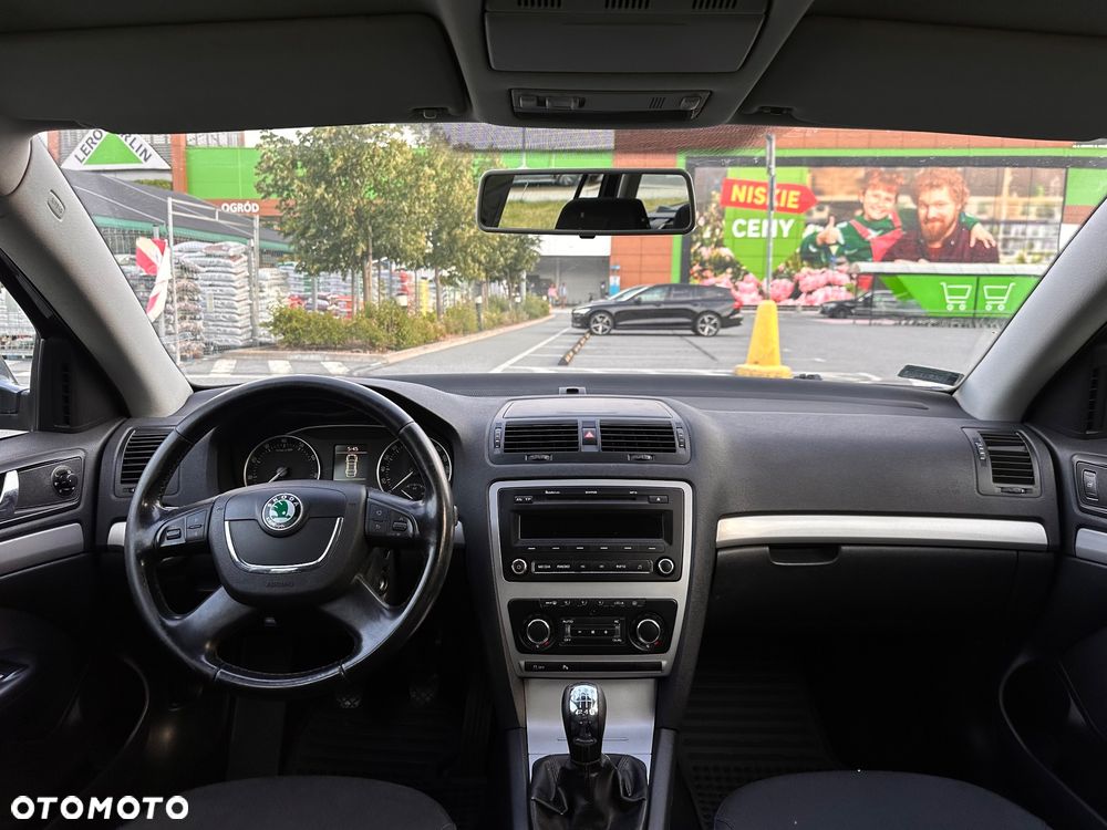 Skoda Octavia 1.8 T FSI Ambiente - 17