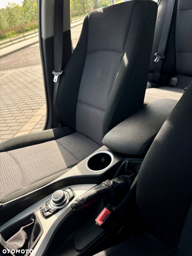 BMW X1 sDrive18d - 17