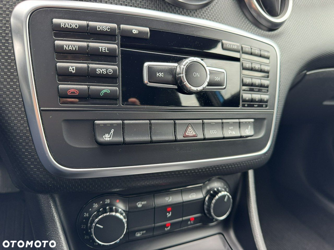 Mercedes-Benz Klasa A 180 BlueEfficiency Edition - 14