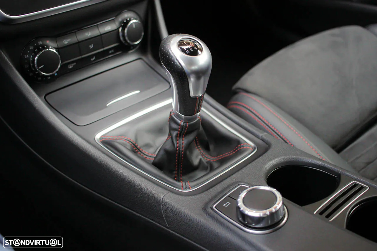 Mercedes-Benz GLA 180 CDi AMG Line - 17