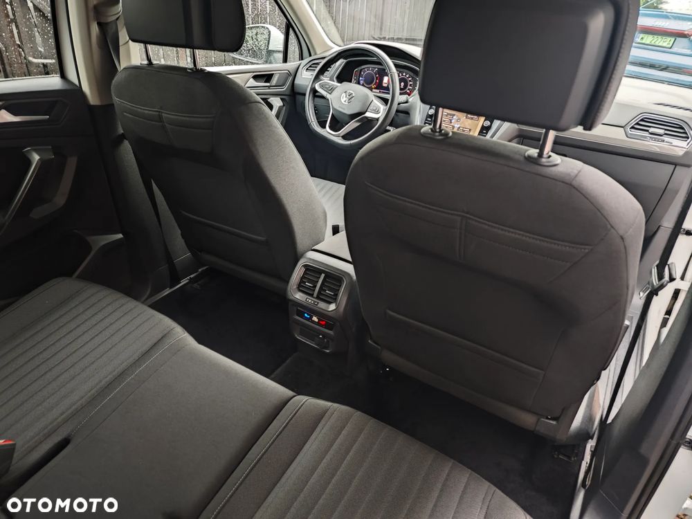 Volkswagen Tiguan - 17