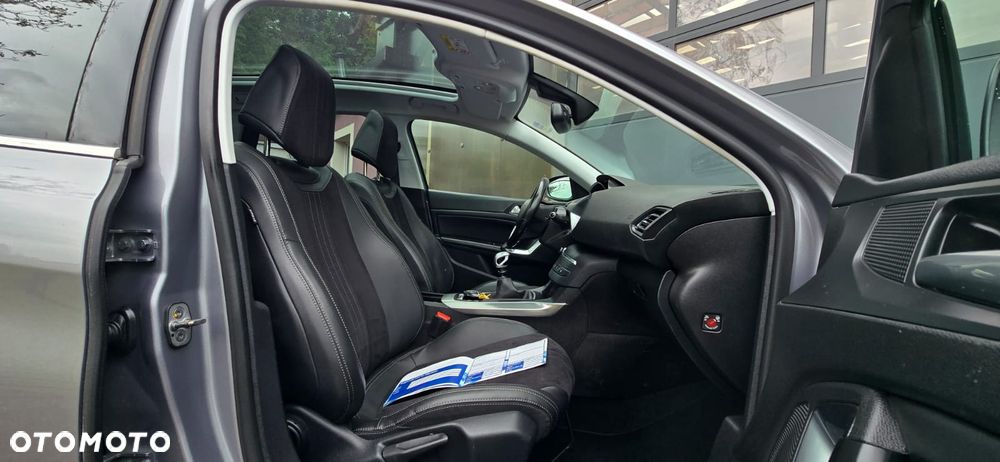 Peugeot 308 BlueHDi 130 Stop & Start GT Pack - 26
