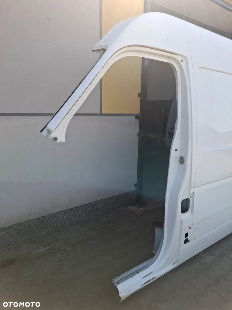 Ćwiatka bok lewy Renault Master III 2012 rok L3H2 - 3