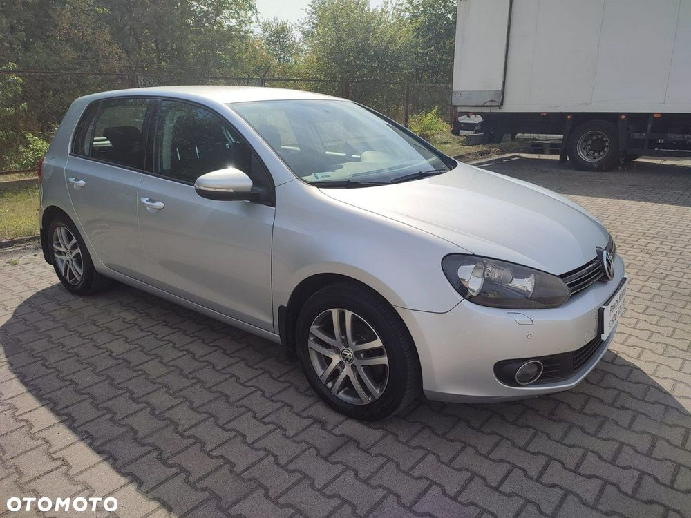 Volkswagen Golf - 23