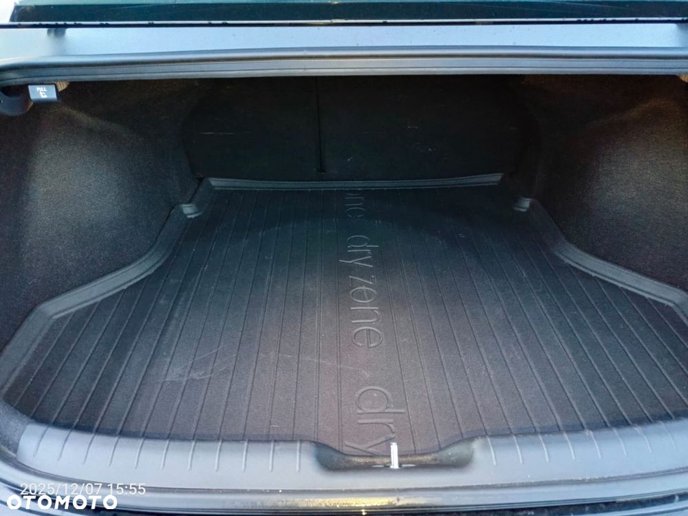 Hyundai Elantra 1.6 Smart CVT - 9