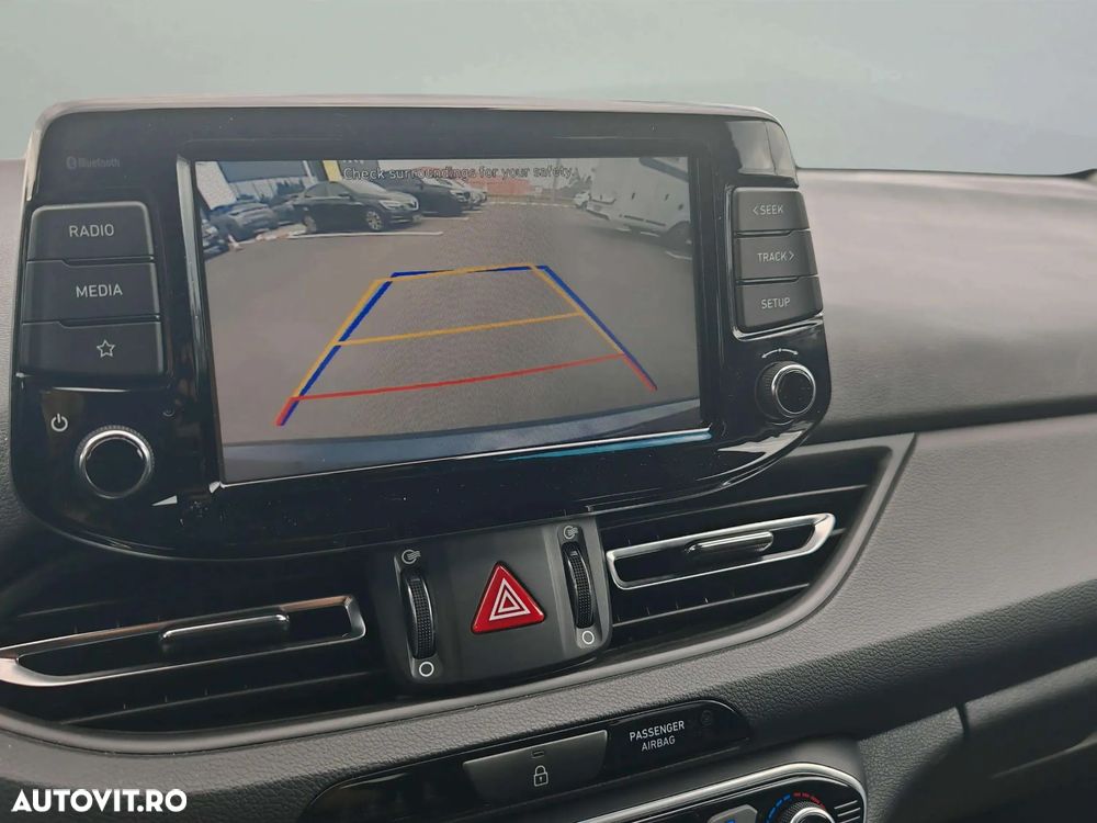 Hyundai i30 1.5 110CP M/T Highway - 29