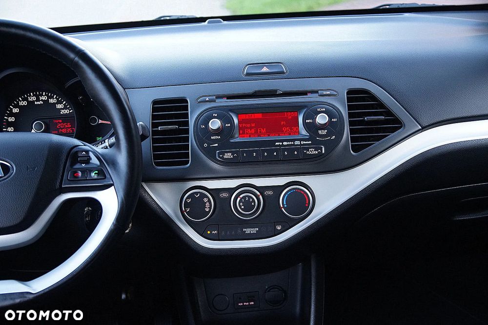 Kia Picanto 1.0 Dream Team Edition - 13