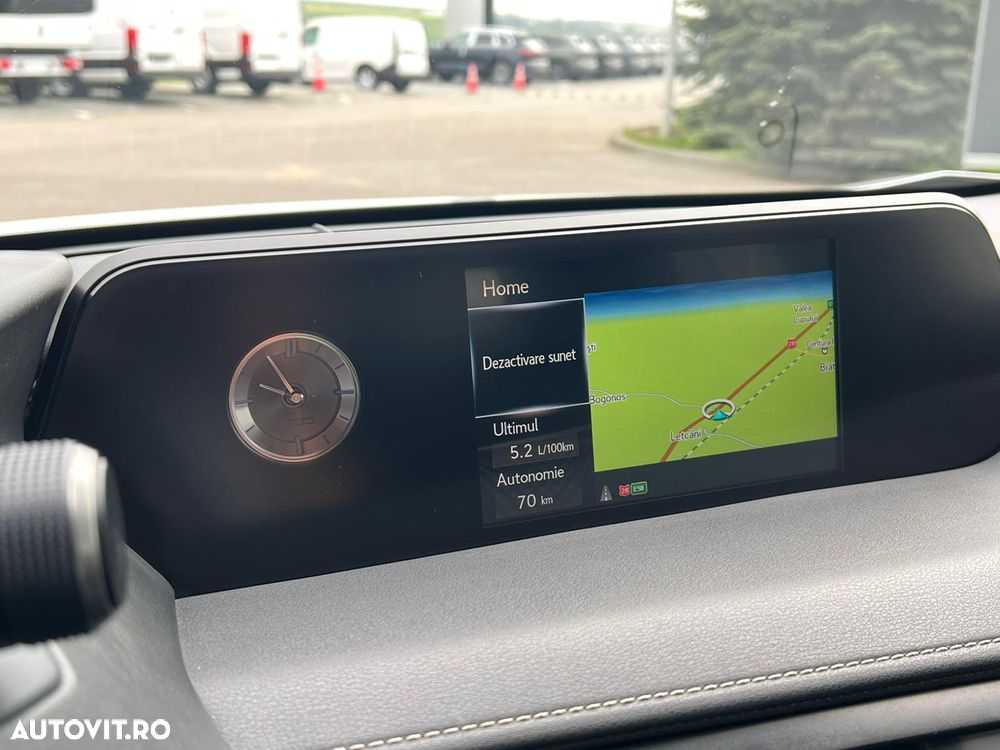 Lexus UX 250h Business Edition - 25