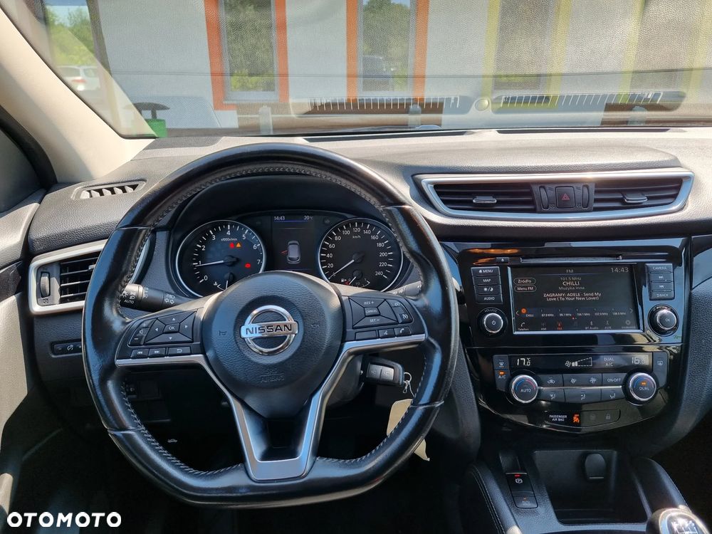 Nissan Qashqai 1.3 DIG-T N-Connecta - 8