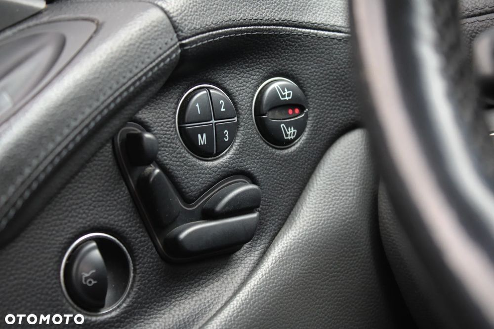 Mercedes-Benz SL - 24