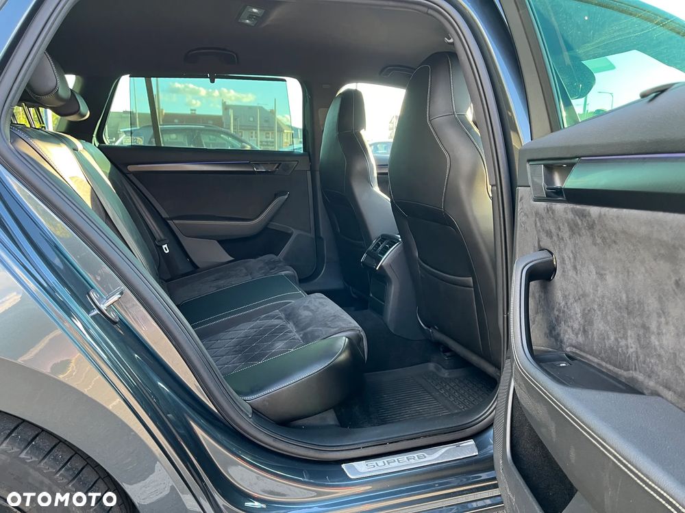 Skoda Superb III Kombi 19 - 24