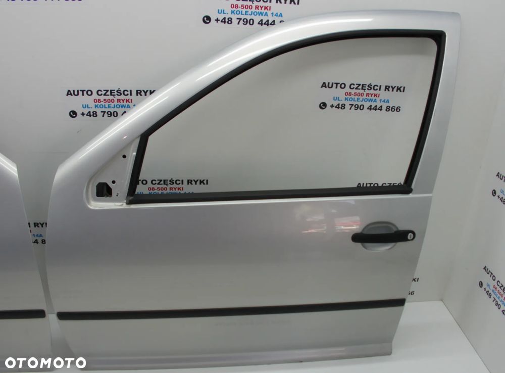VW Golf 4 IV Drzwi prawe lewe przód LB7Z - 2