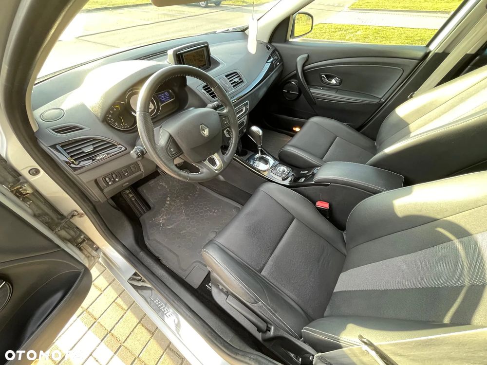 Renault Megane 2.0 140 CVT Bose Edition - 10