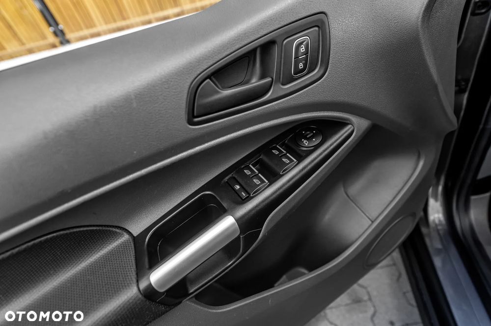 Ford Tourneo Connect Gr 1.5 EcoBlue Titanium PowerShift - 25