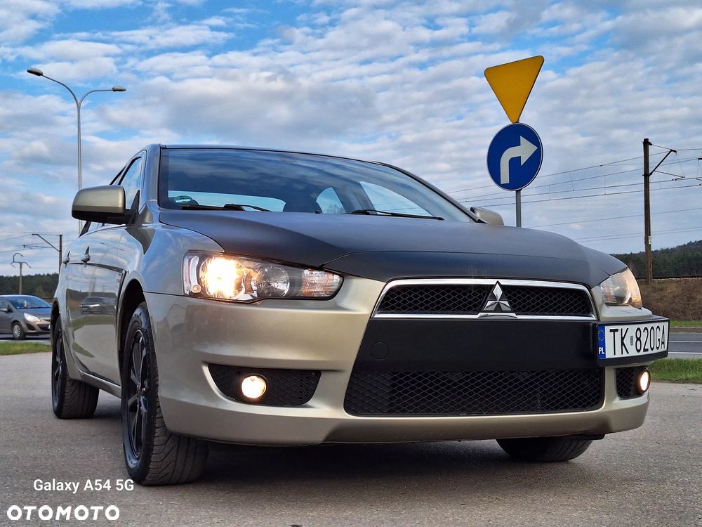 Mitsubishi Lancer 1.8 Invite - 3