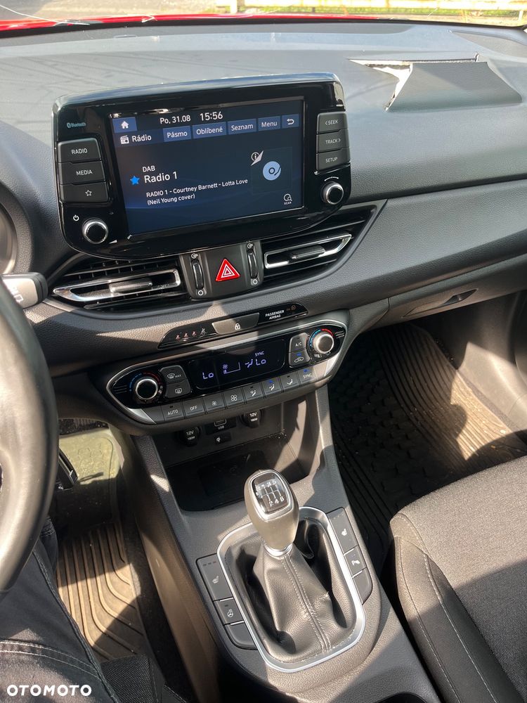 Hyundai i30 1.5 Intro - 13