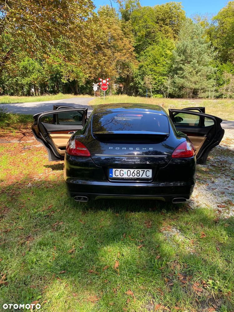 Porsche Panamera Diesel Platinum Edition - 11