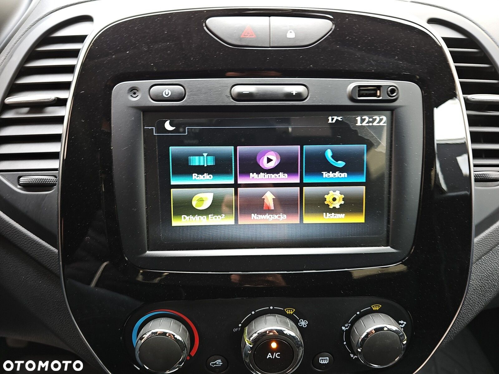 Renault Captur - 22
