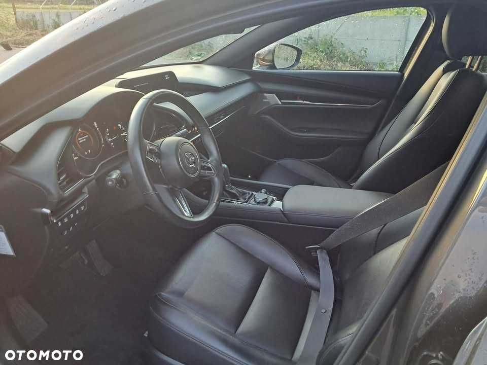 Mazda 3 - 7