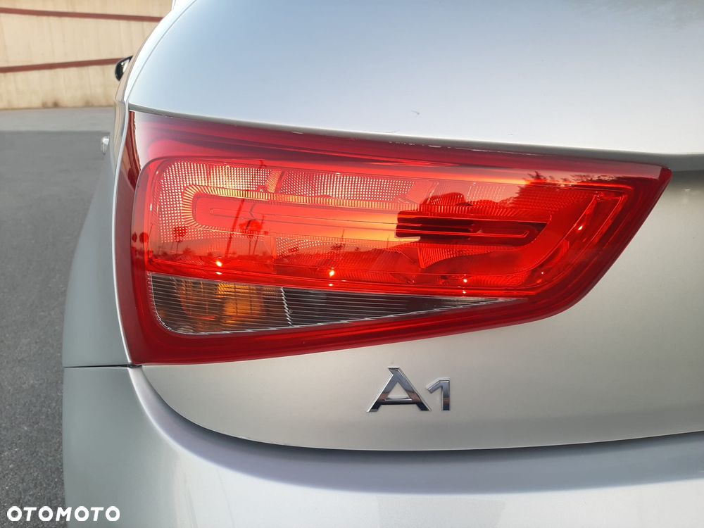 Audi A1 Sportback 1.6 TDI S tronic Ambition - 36