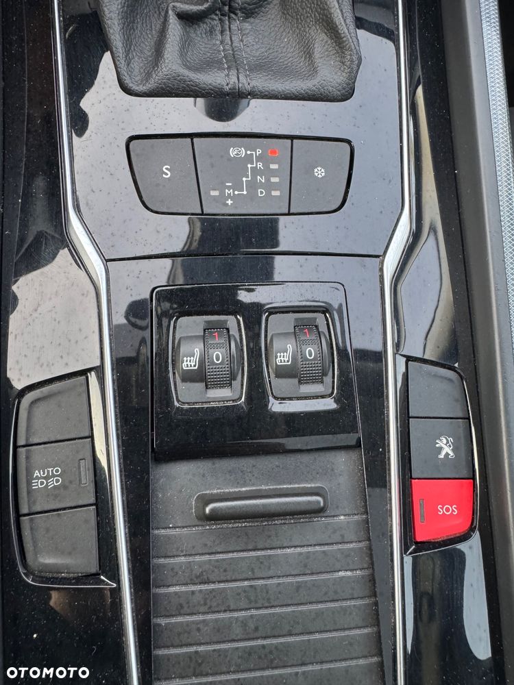 Peugeot 508 BlueHDi FAP 180 Automatik Stop&Start Allure - 37