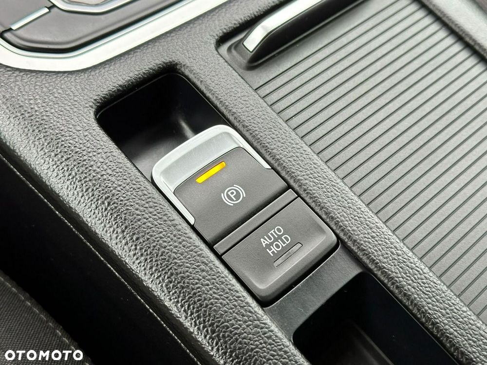 Volkswagen Passat Variant 2.0 TDI BMT SCR Highline DSG7 - 28