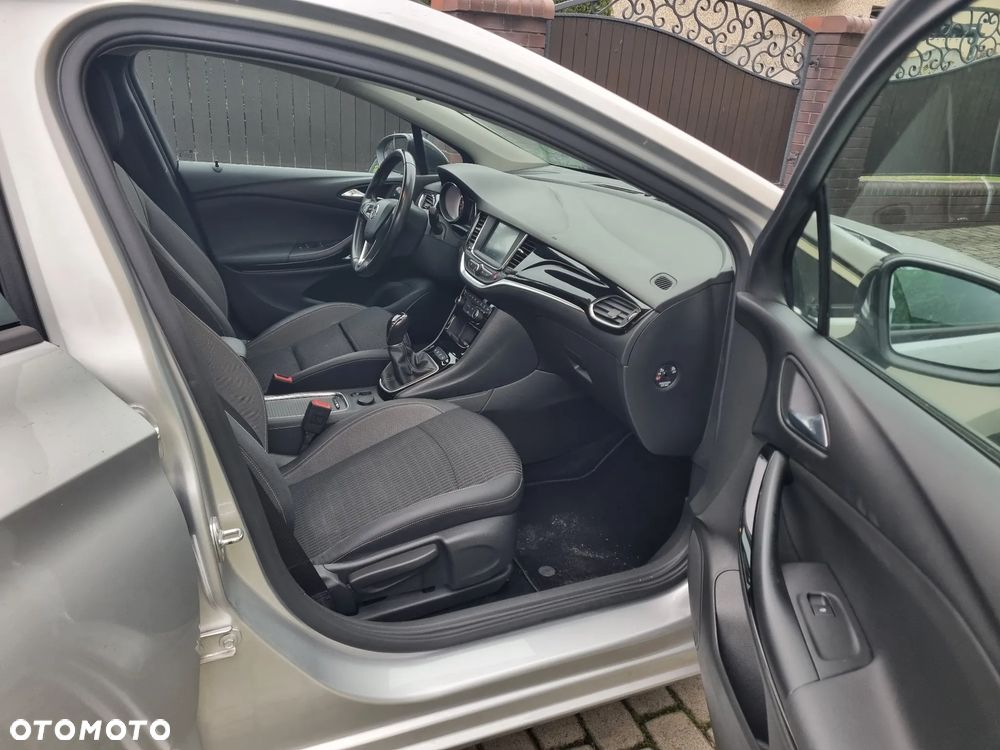 Opel Astra 1.2 T Business Elegance S&S - 17