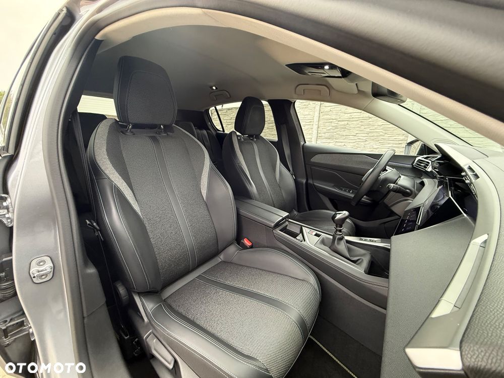 Peugeot 308 - 10