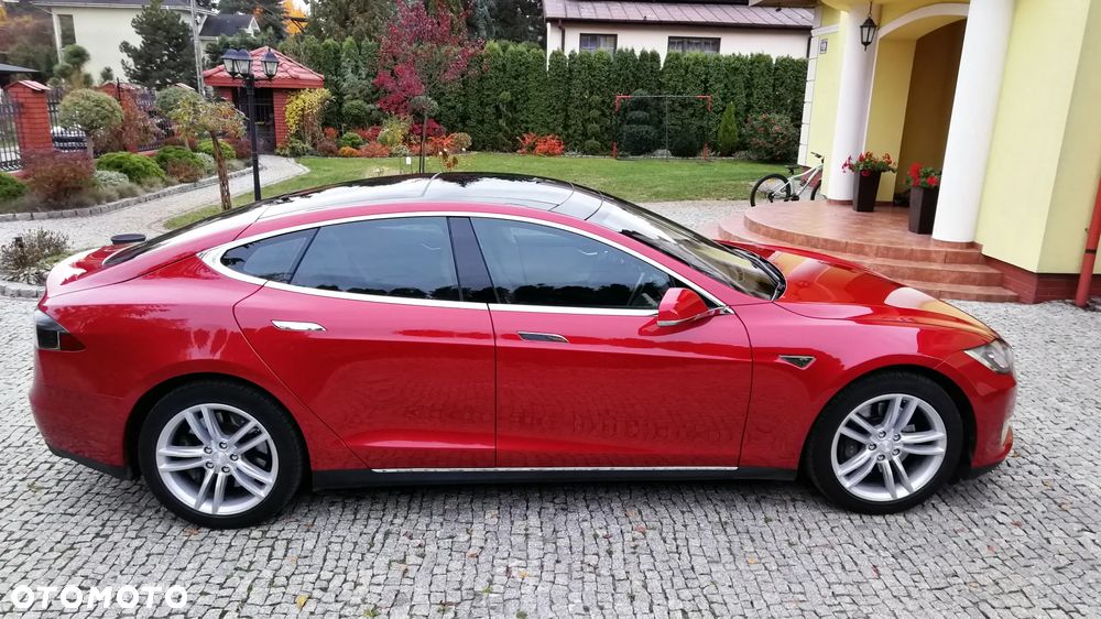 Tesla Model S 85 - 7