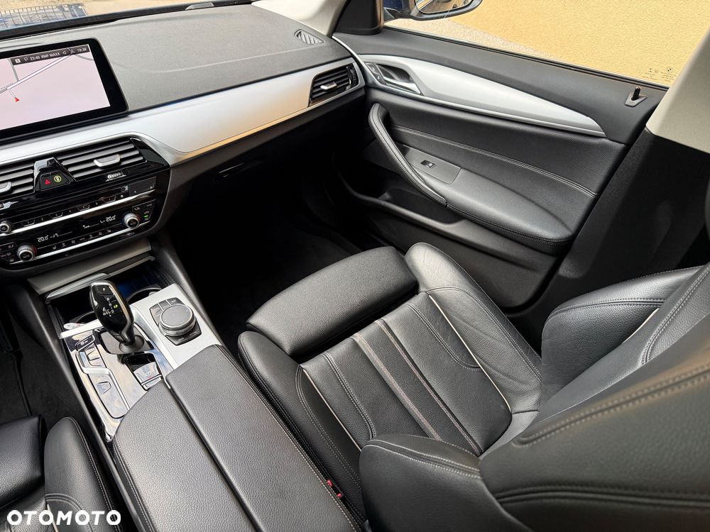 BMW Seria 5 530e M Sport sport - 37