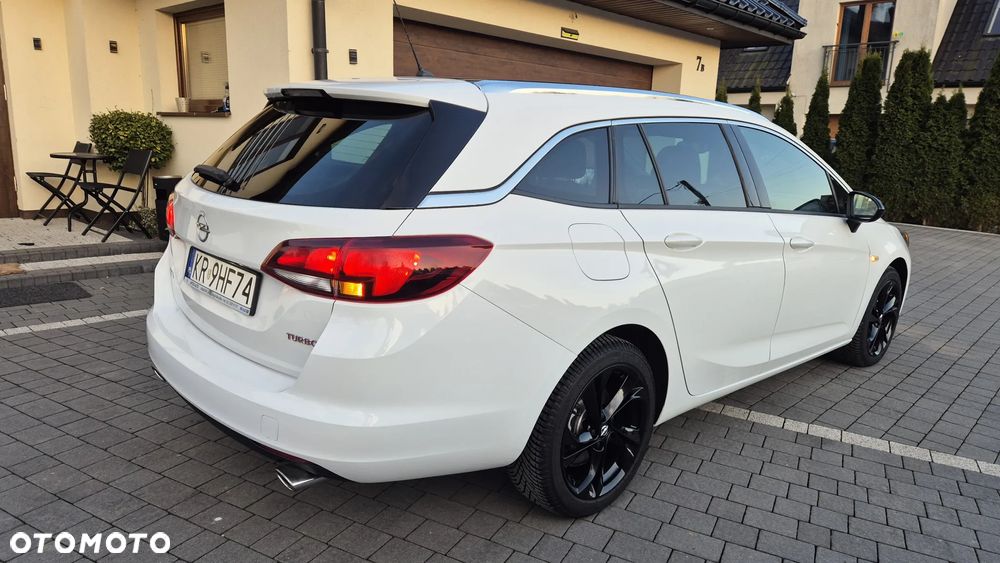 Opel Astra 1.6 T Dynamic S&S - 8