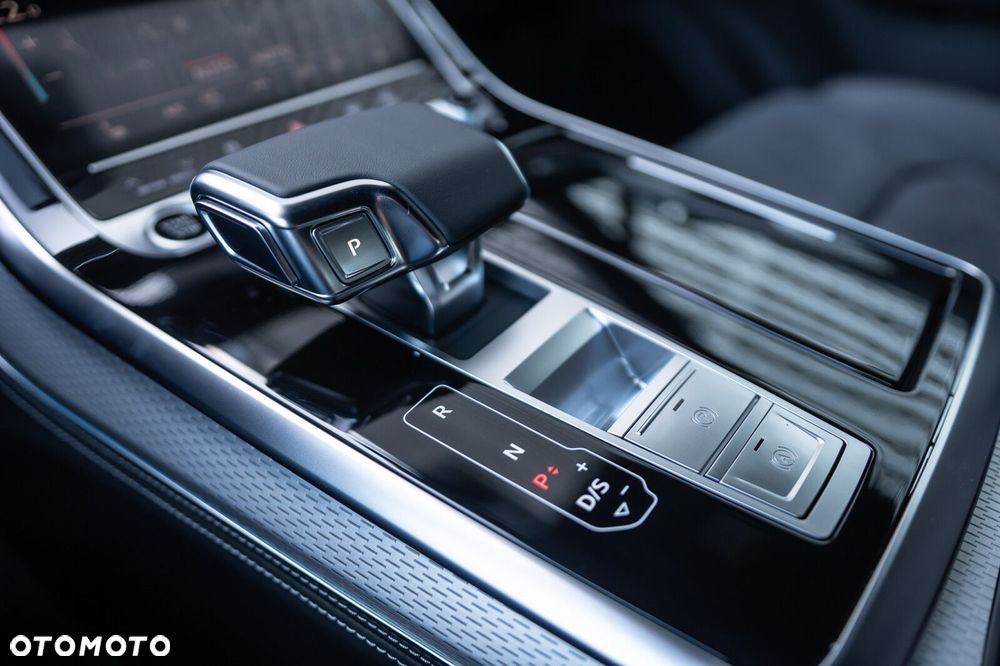 Audi Q7 60 TFSI e PHEV Quattro S Line Tiptr - 25