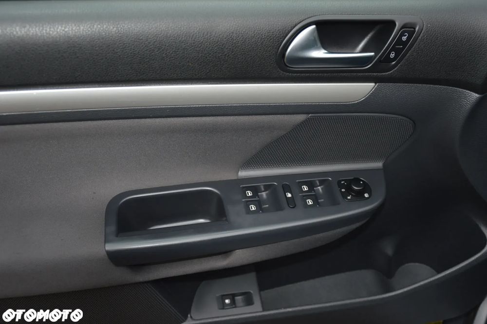 Volkswagen Golf 1.4 United - 27