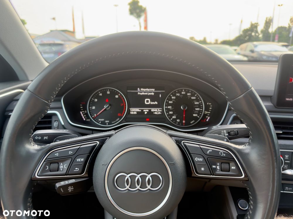 Audi A4 Limousine - 10