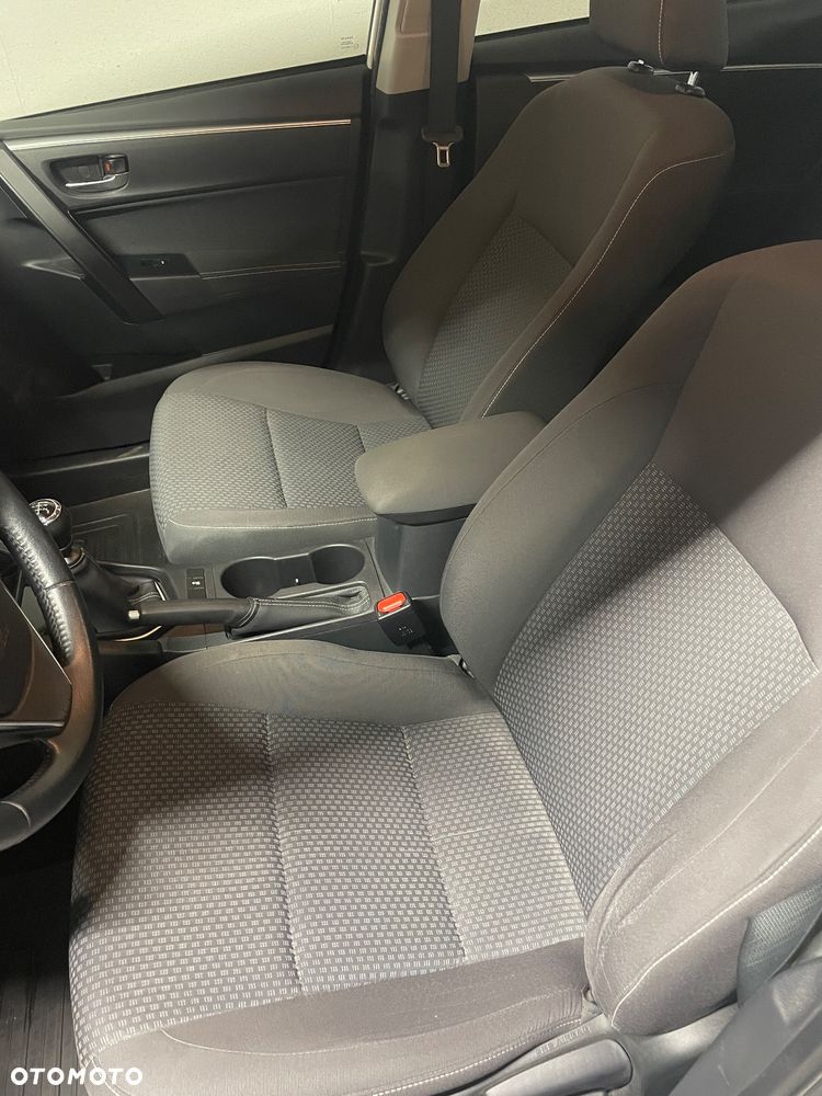 Toyota Corolla 1.6 Comfort - 7