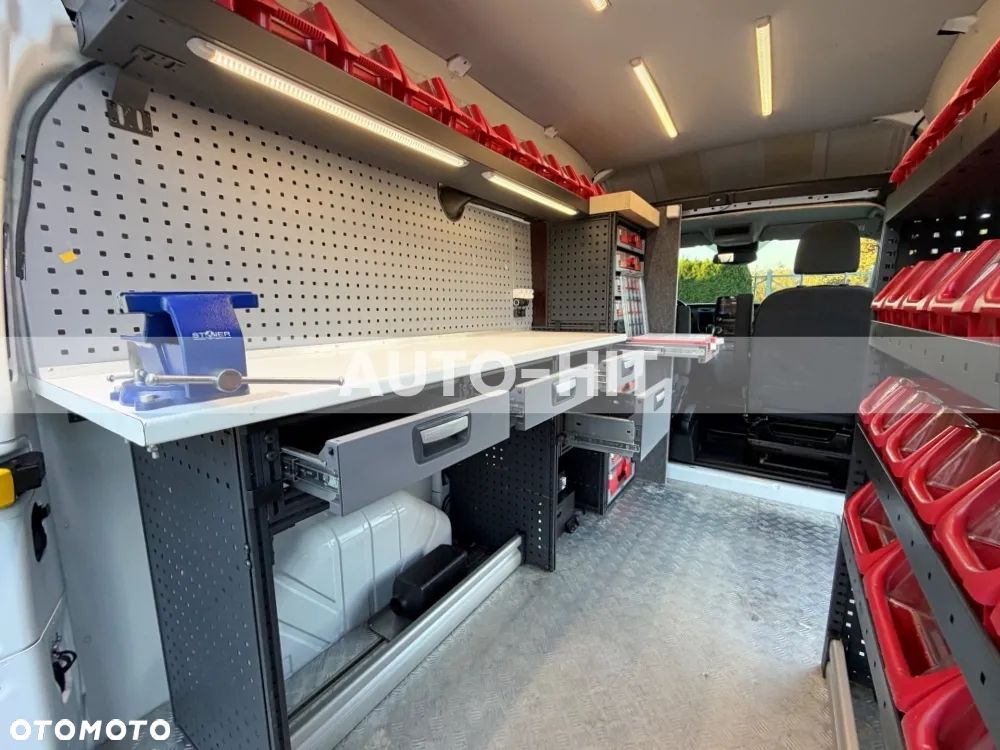 Ford Transit - 18